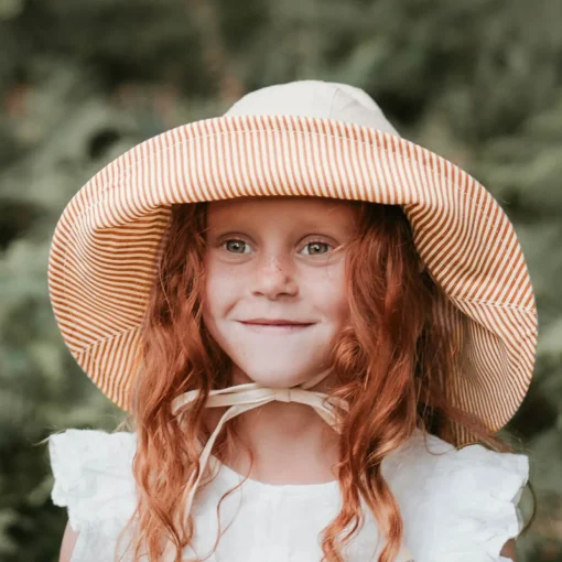 Sightseer Wide-Brimmed Sun Bonnet