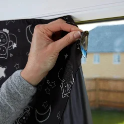 Tommee Tippee Sleeptight Portable Blackout Blind ( Gro Anywhere Blind )
